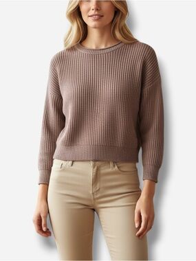 🌸Maddie🌸 Distressed Ribbed Sweater Top Size Medium